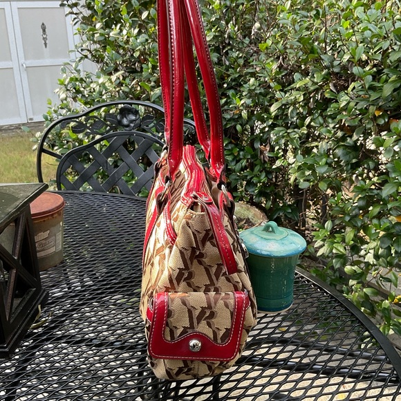 Gorgeous Red & Tan Silver Hardware & Zippers Double Handle Victoria Roberts Bag! - Picture 4 of 16
